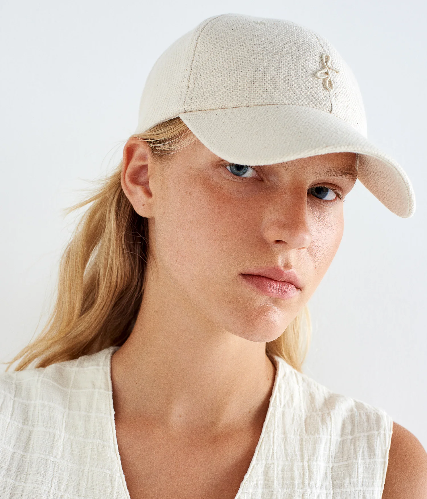 BASEBALL CAP IN OFF-WHITE